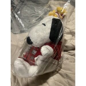 Snoopy &‎ Woodstock 2006 Macys Plush w/Peanuts FM Radio Scanner 24 inch NIB